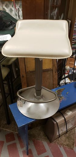 Stool pair hydolic lift $68 pair