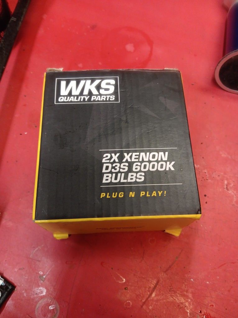 WKS QUALITY PARTS 2X EXXON D3S 6000K BULBS