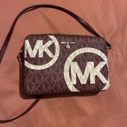 Micheal Kors Purse