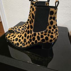 Designer Women's 8.5 Shoes heels rock runway fashion western fit like size 9 STRUT IT GIRL! couture cheetah hide, genuine leather inside 