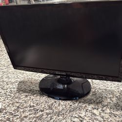 Samsung Computer Monitor 