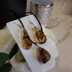 Amber Set. ( Earrings / Choker )