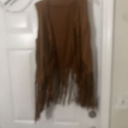 Size XL Fringe Top $5.00