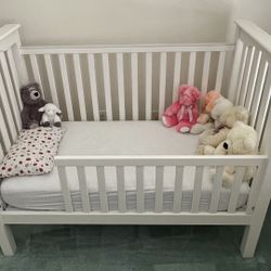 Pottery Barn Kids – Kendall Convertible Crib