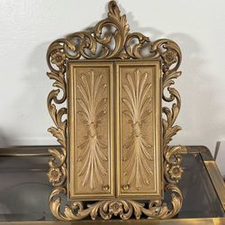 Vintage 1973 Sarah Coventry Hollywood Regency Jewelry Wall Cabinet Mirror Gold Ornate