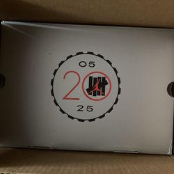 Air Jordan 4 Undefeated 