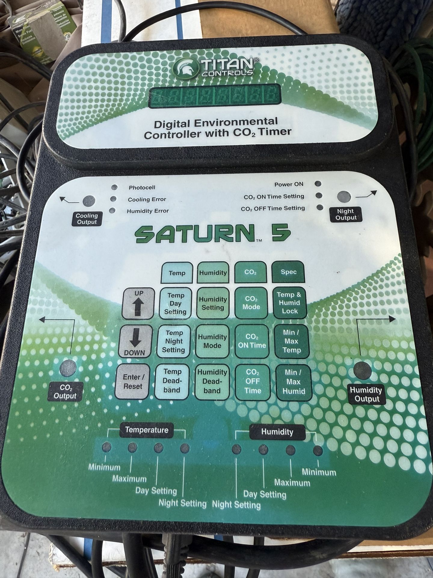 Titan Saturn 5 Digital Environmental Controller + CO₂ Timer – 15-ft sensor included