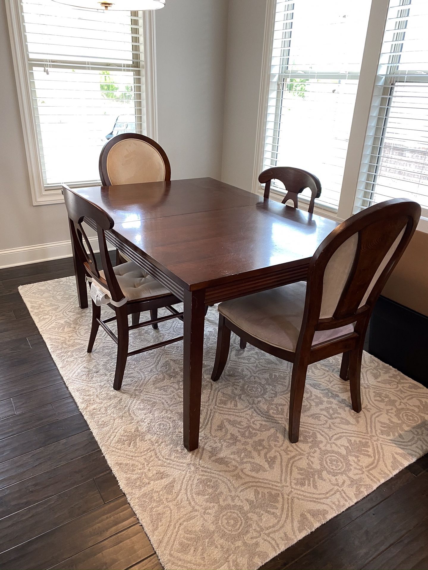 Dining/Kitchen table and 4 chairs
