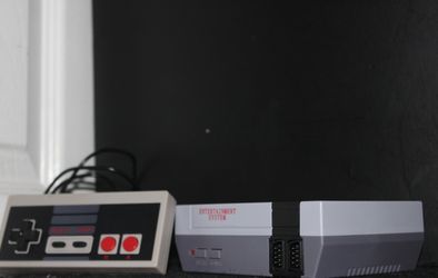 Mini Nintendo replica with 620 games
