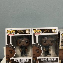 Funko Pop! Rocks (Music): 2Pac - Tupac Shakur w/ Bandana #158 Vinyl Figure