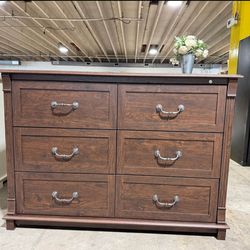 Brand new 6 Drawers Dresser for Bedroom, 47" Wide Wood Rustic Chest of Drawers with Roman Column Design, Vintage Design, Large Storage Organizer for B