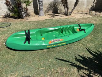 Ocean Kayak Frenzy W/Paddle & Seat (used) 