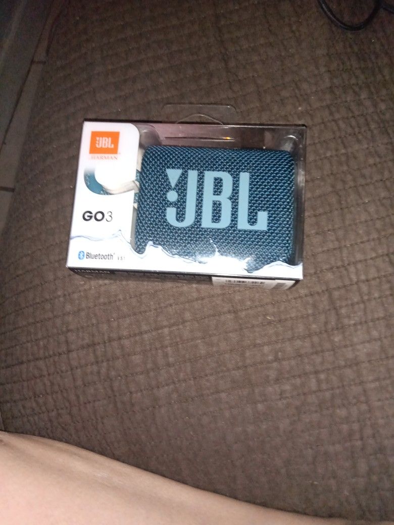 JBL go 3