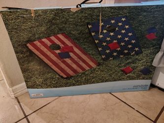 Cornhole set