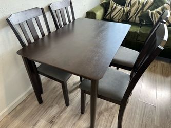 🍽️ NEW 5-Piece Dining Set $349 • Assembled & Ready