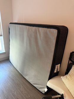 Queen mattress