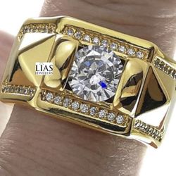 New 18k Yellow Gold Men Wedding Ring 
