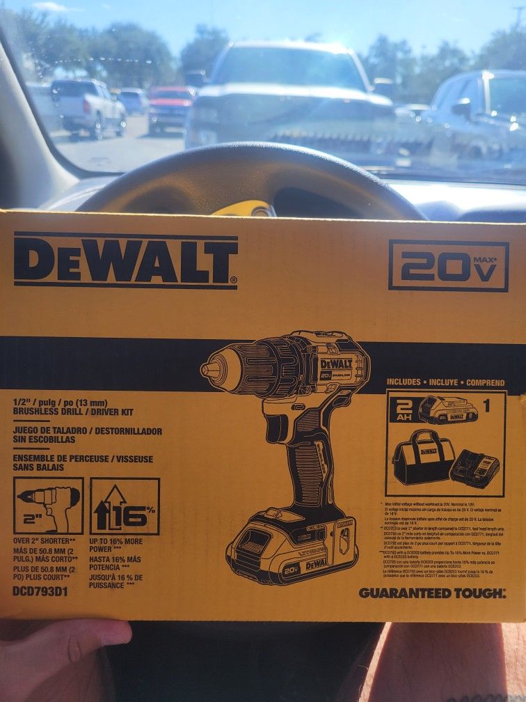 NEW DeWalt Drill