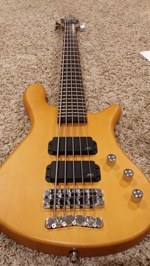 5 STRING BASS - Warwick Streamer RockBass 5 String