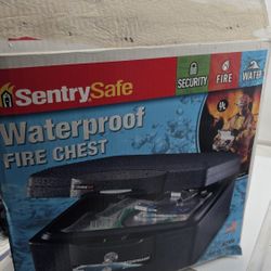 NEW SentrySafe Commercial Series FS2305 Fire & Waterproof Chest 1700 Degrees F