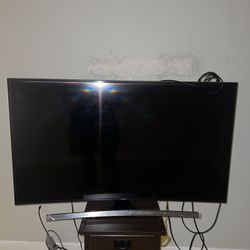 CURVED SAMSUNG TV 