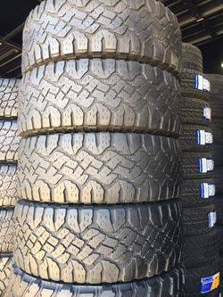 315-70-17 Goodyear wrangler duratrac