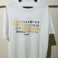 NEW SEASON SS23 MAISON MARGIELA T-SHIRT , Visit Our Profile For More Items Available !!!
