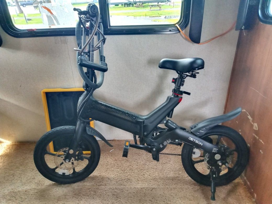 Jetson Haze Folding Bike