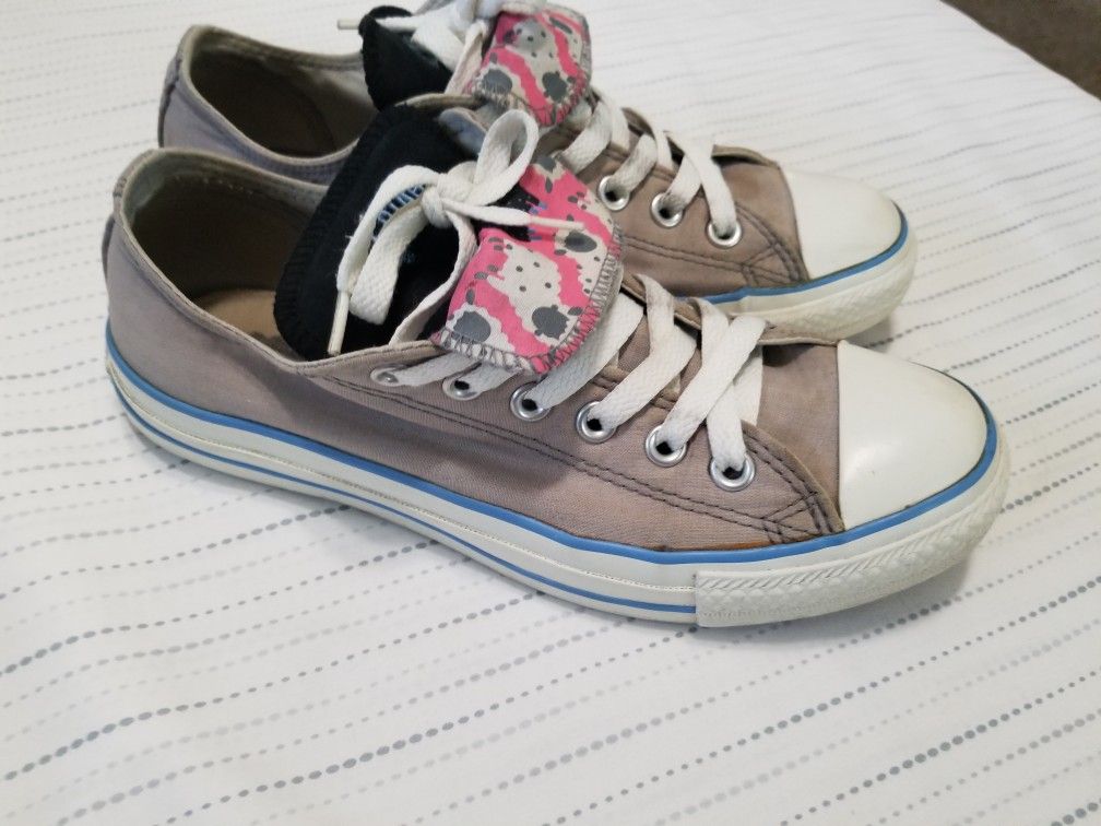 Womens Converse black sheep size 8