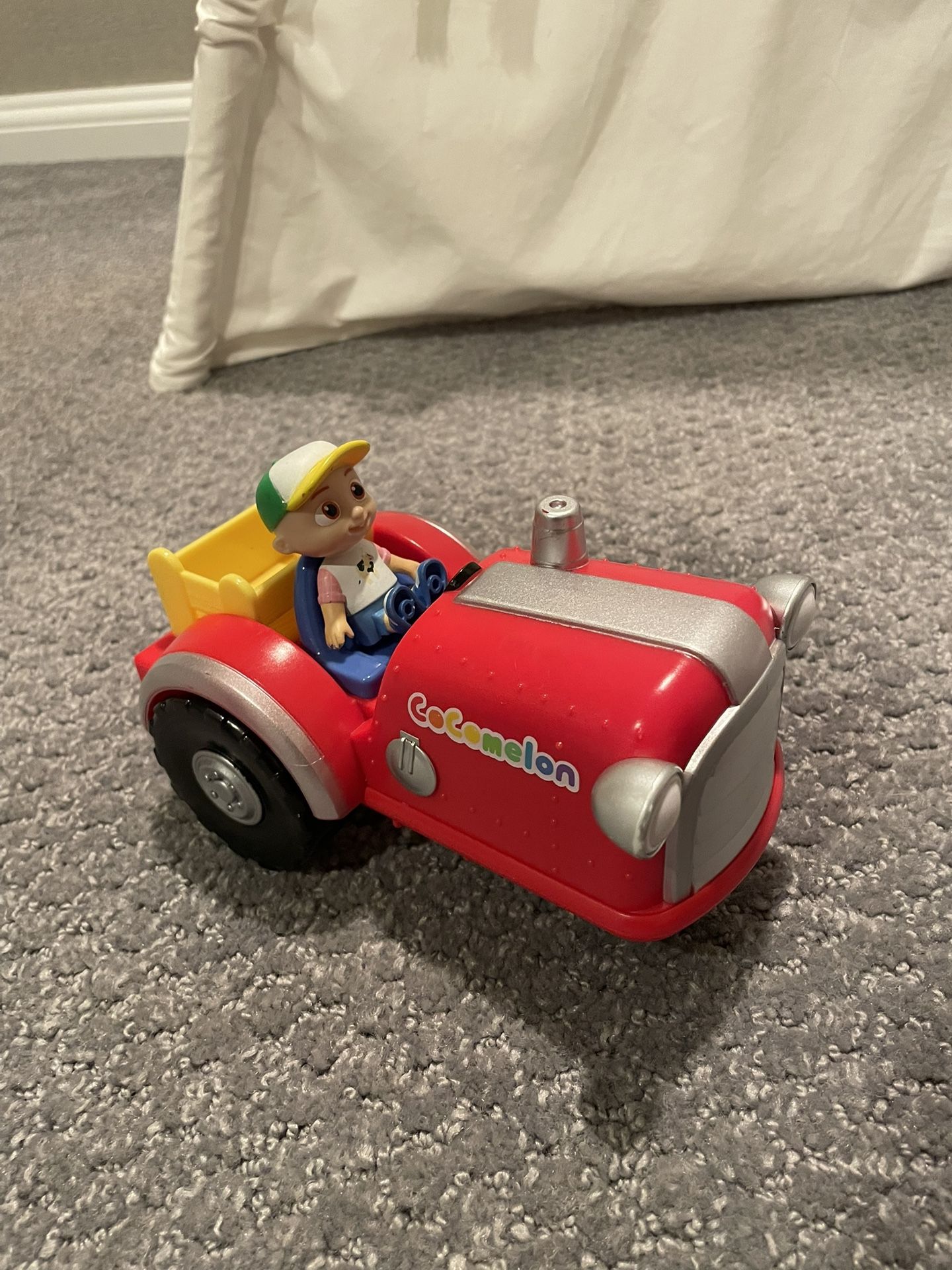 Cocomelon Musical Tractor 