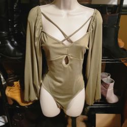 Keyhole Low Cut Bodysuit 