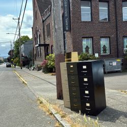 Free scrap Metal (very Heavy)