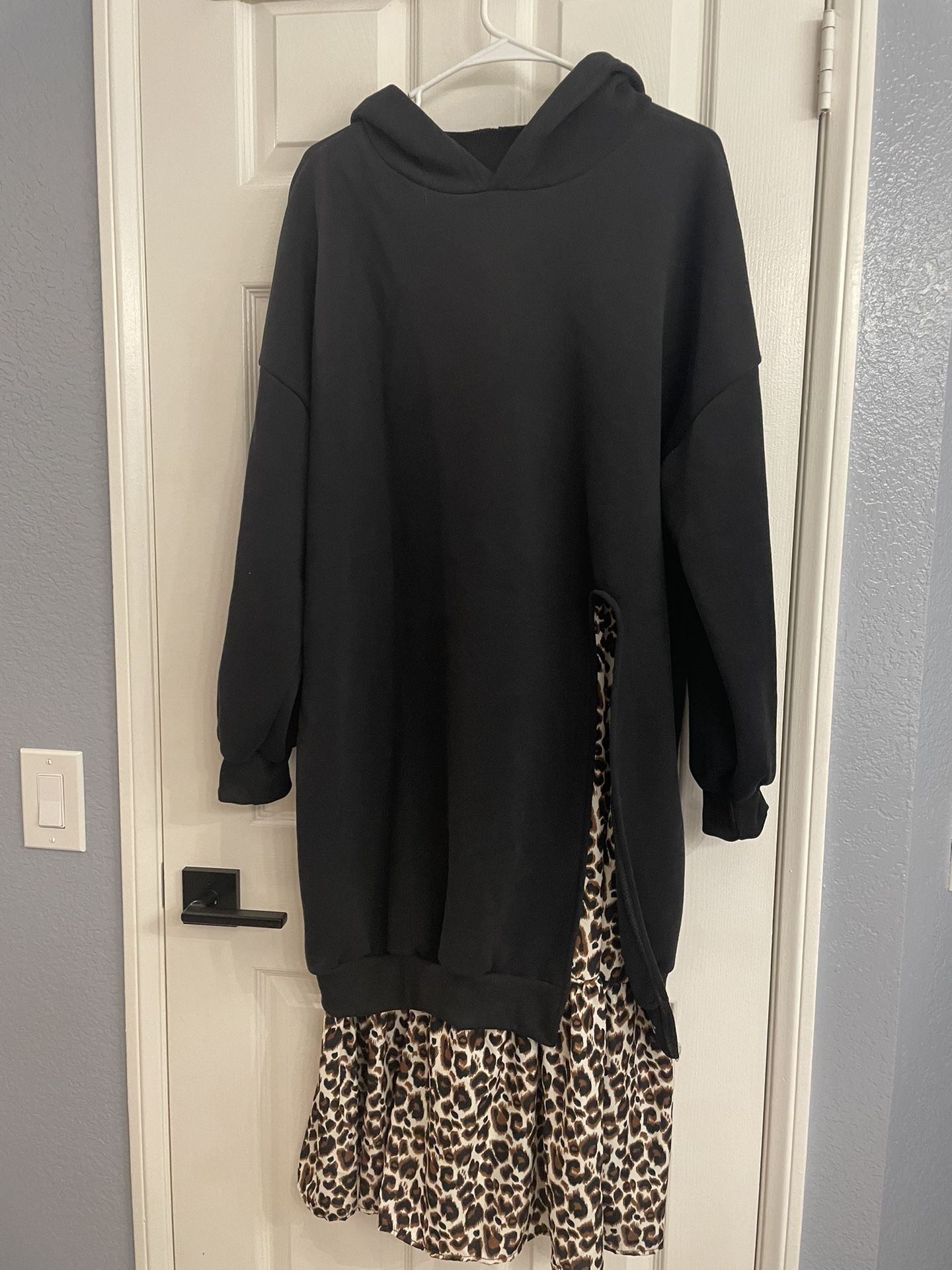 Black leopard Long Sweater Dress