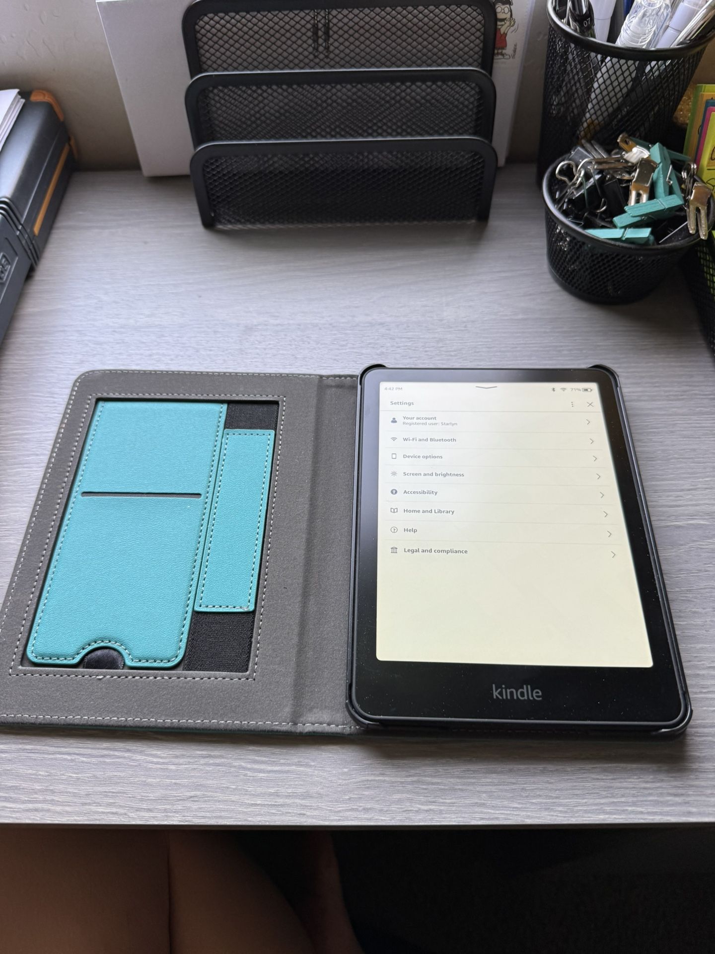 Brand New Kindle paper White