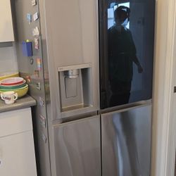 LG Refrigerator 