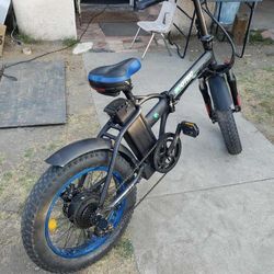 Most Bike Goes 20mph Mine Does 35mph 40miles range. Electric Bike ebike e-bike folding bike . I don't sell to crackheads FIRM PRICE. $400! no brakes.