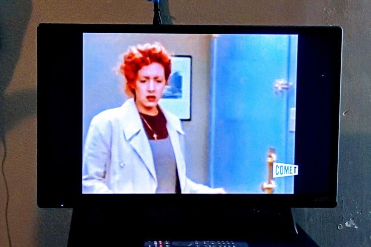 Vizio 30" Smart T.V . /Remote & Digital Antenna Programe Over 60 Cable Channels