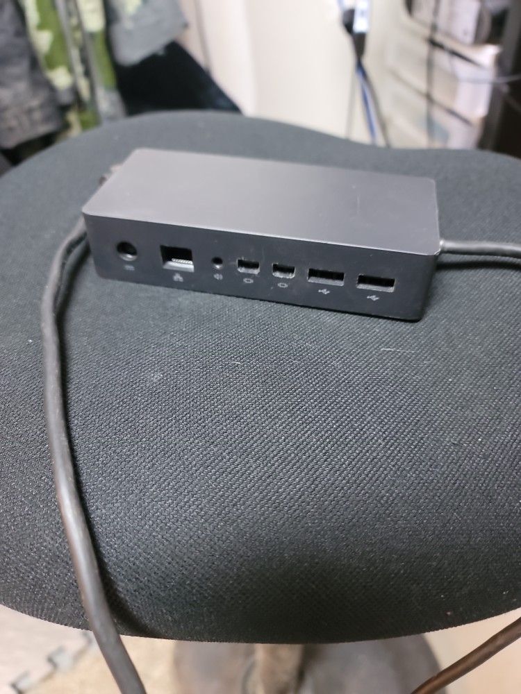 Microsoft Surface Dock (Hub)