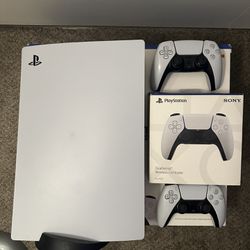 PS5 1TB Disk Version With 2 controllers