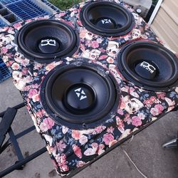 4 12 inch subs in custom box