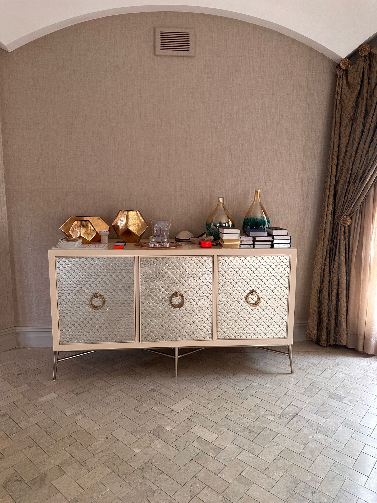 Bernhardt Salon Media Console