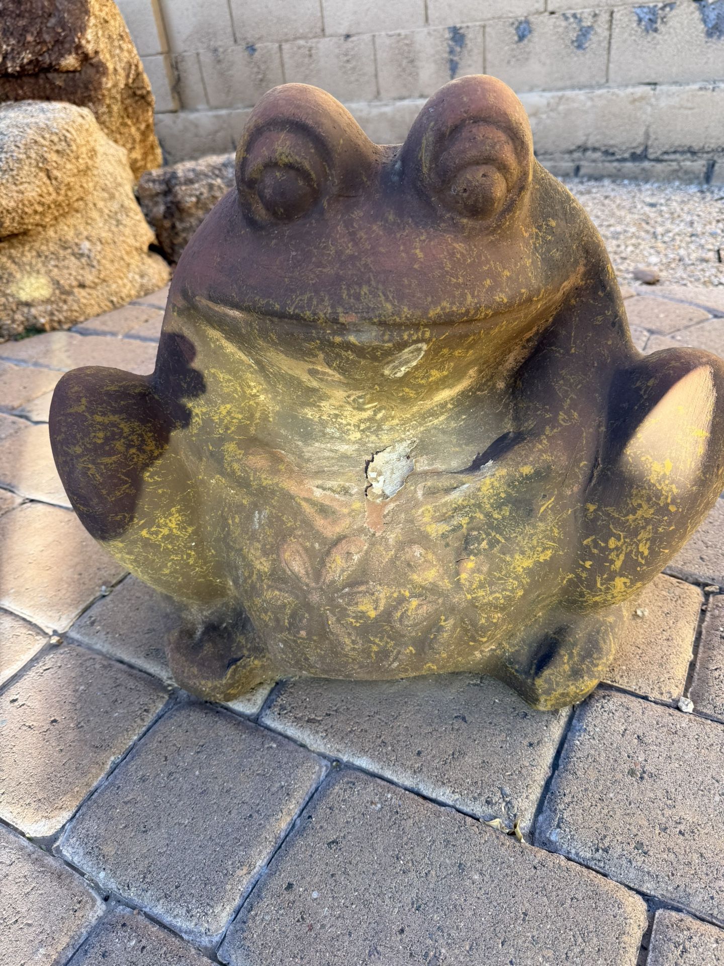 Large Frog Pot Planter