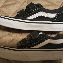 Black and White Vans Boy Girl Youth Size 2.5