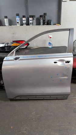 2023-2024-2025-2026 HONDA CR-V FRONT LEFT DOOR OEM USED #10517
