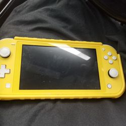 Nintendo Switch Yellow