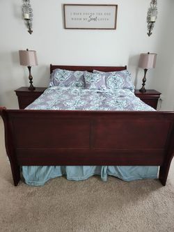Queen Bedroom Set (with Mattress and Low Platform Box Spring) for Sale
