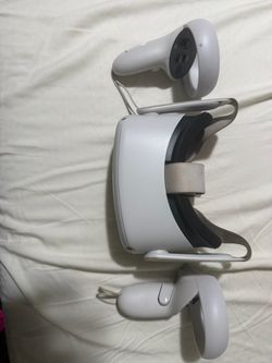 Meta Quest 2 VR Headset /controllers 90 dollars READ DESCRIPTION!