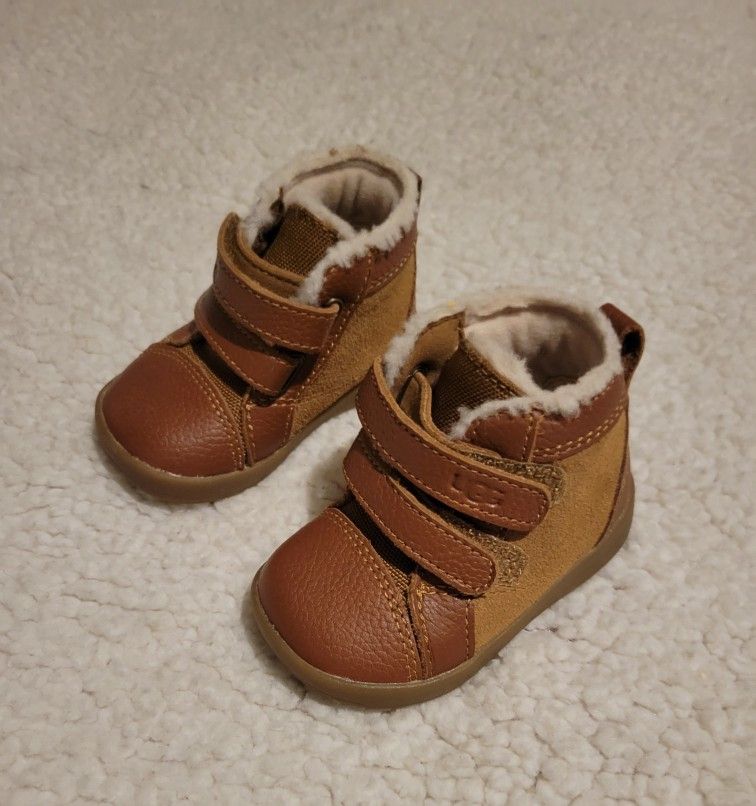 INFANTS/ BABIES UGG KIDS RENNON BOOTS BROWN SIZE 02/03
