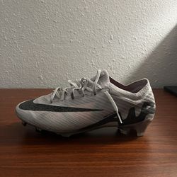 Nike Vapor 15 Mercurial Elites 9.5 Size 