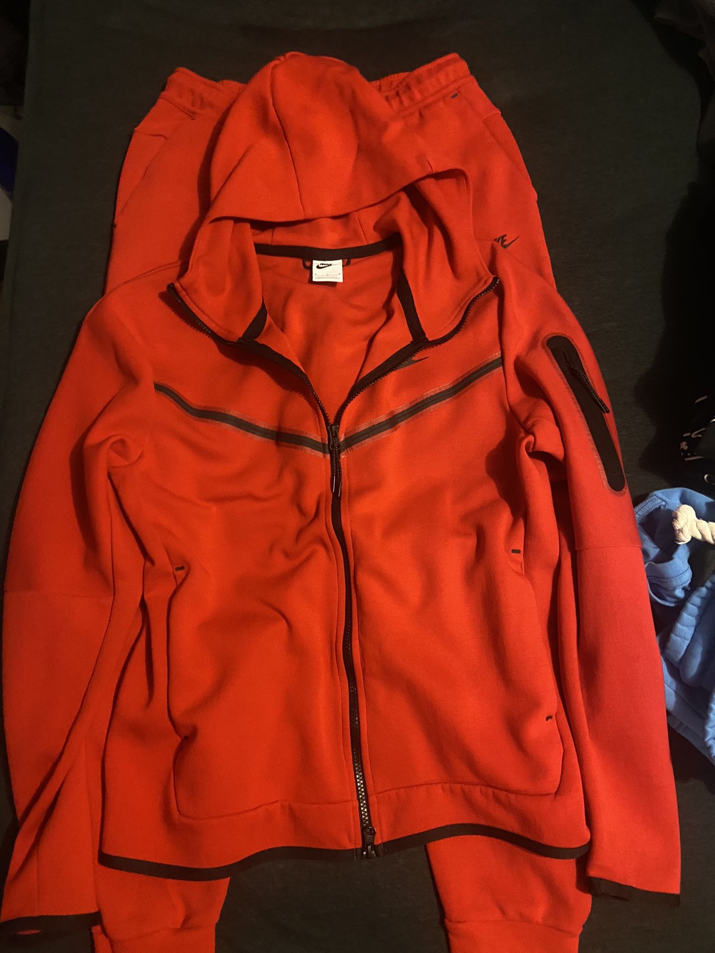 nike tech fleece red full set medium